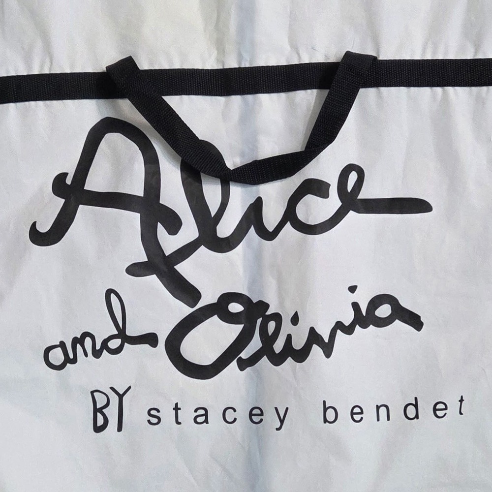 Alice + Olivia Stacey Bendet Garment Bag White Black Travel Suit Cover Foldable